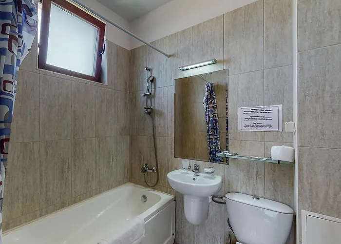 At Lighthouse Golf By Parnas Estate Vilă *