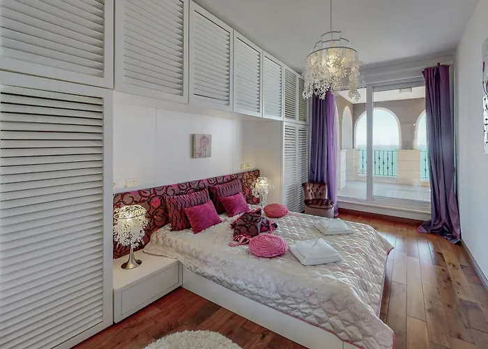 At Lighthouse Golf By Parnas Estate Vilă *