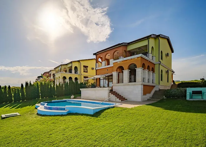 At Lighthouse Golf By Parnas Estate * Balcic