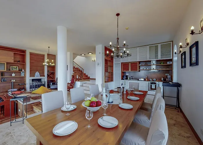 At Lighthouse Golf By Parnas Estate Baltsjik