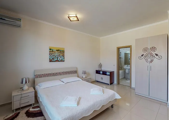 Villa At Lighthouse Golf By Parnas Estate *