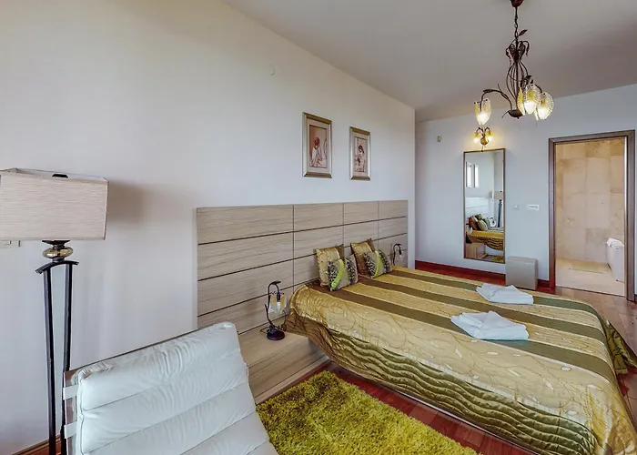 Villa At Lighthouse Golf By Parnas Estate Baltsjik