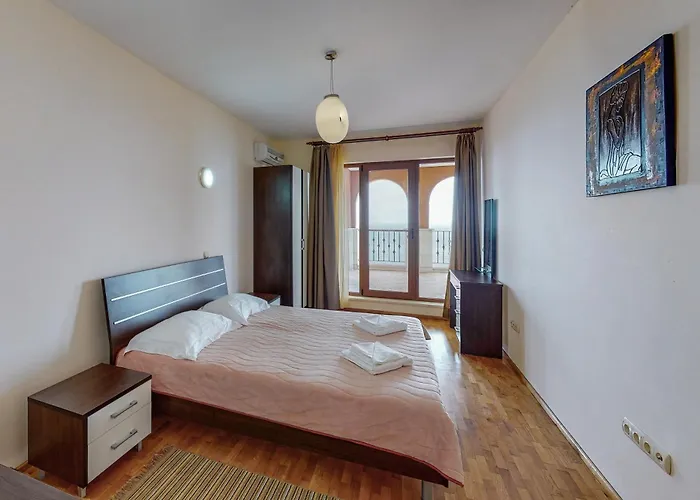 At Lighthouse Golf By Parnas Estate Villa Baltsjik