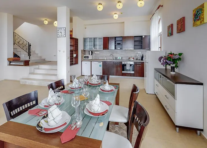 At Lighthouse Golf By Parnas Estate * Baltsjik